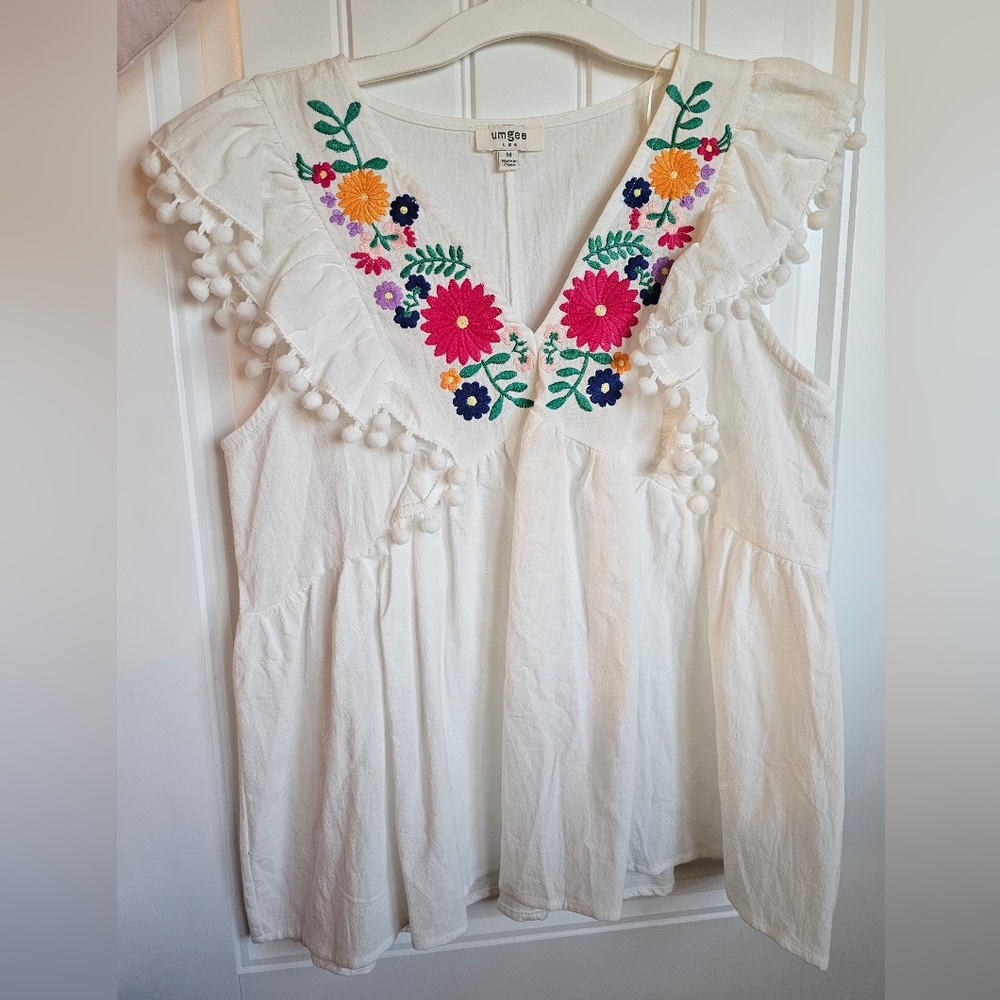 Woman's top- Size Med.- from a boutique